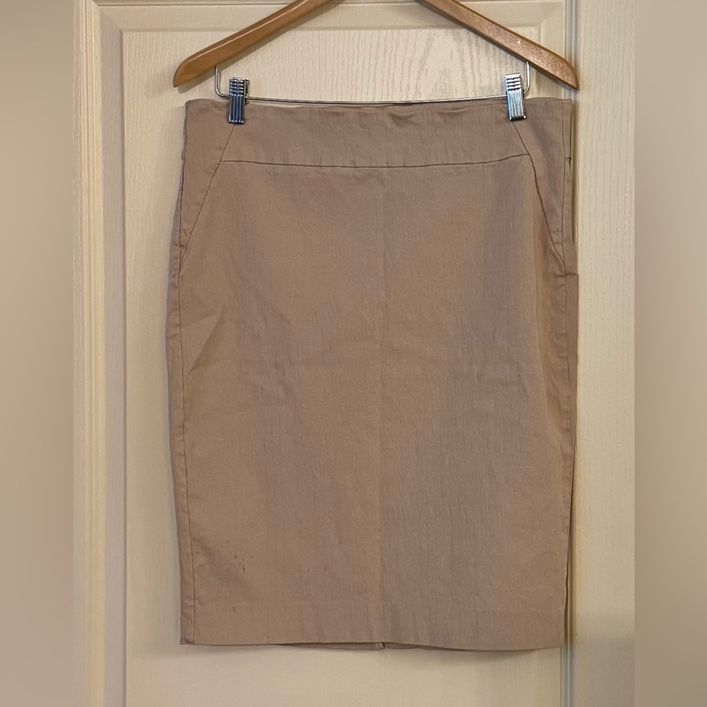 RW&CO. Women's Tan Pencil Skirt